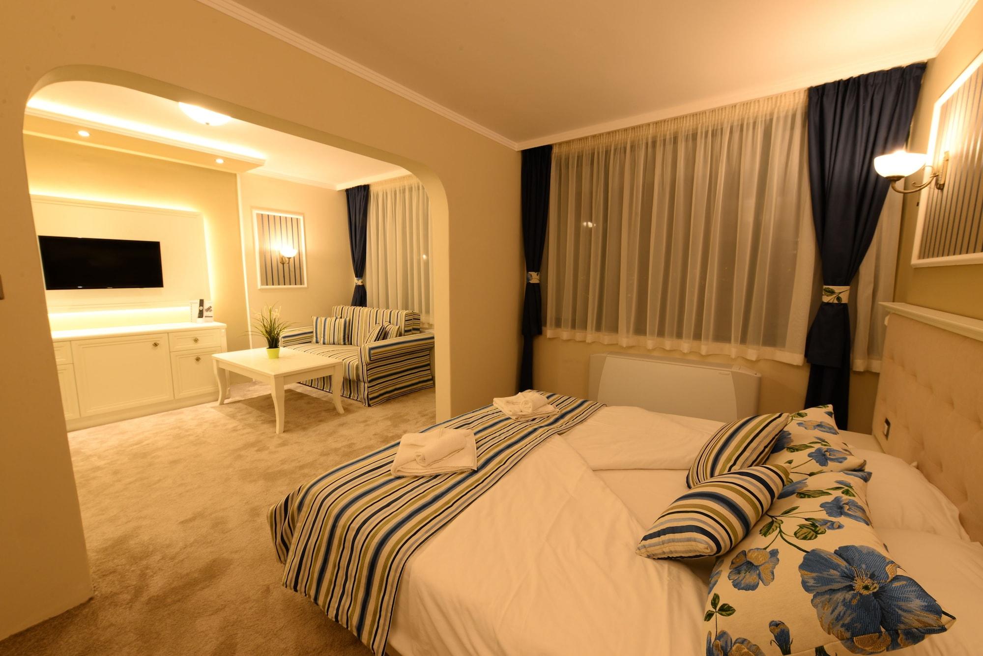Park Hotel Raya Garden - Free Parking Велико-Тырново Экстерьер фото