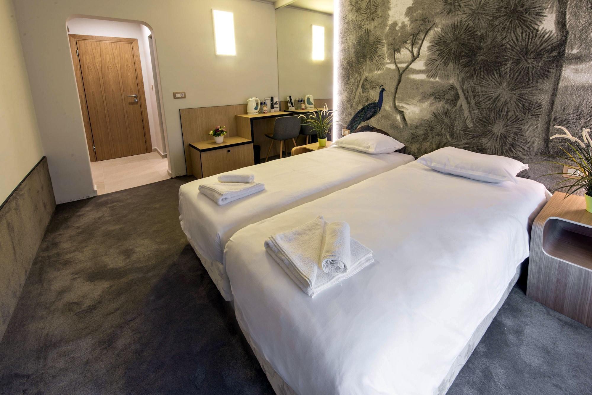 Park Hotel Raya Garden - Free Parking Велико-Тырново Экстерьер фото